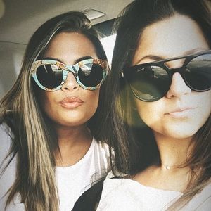 Meet your Posher, Kendra